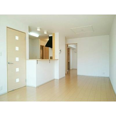 アルハンブラ 103【管理NO：1-017463801-01030】 ★家具家電は申し込み後に搬入します★ ★2026年10月上旬入居可能★の物件画像