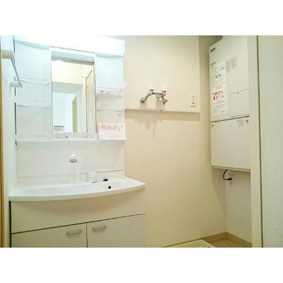 アルハンブラ 103【管理NO：1-017463801-01030】 ★家具家電は申し込み後に搬入します★ ★2026年10月上旬入居可能★の物件画像