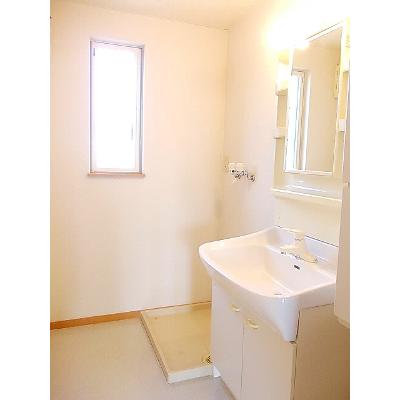 フローラルⅠ 201【管理NO：1-012322601-02010】 ★家具家電は申し込み後に搬入します★ ★2026年10月中旬入居可能★の物件画像