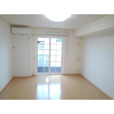 イースト・シップ弐番館 102【管理NO：1-015656502-01020】 ★家具家電は申し込み後に搬入します★ ★2026年10月中旬入居可能★の物件画像