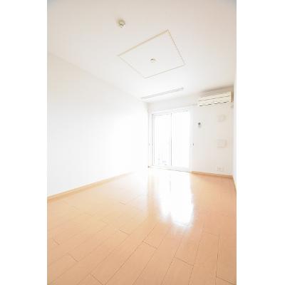 八山田カームリー 102【管理NO：1-016734401-01020】 ★家具家電は申し込み後に搬入します★の物件画像