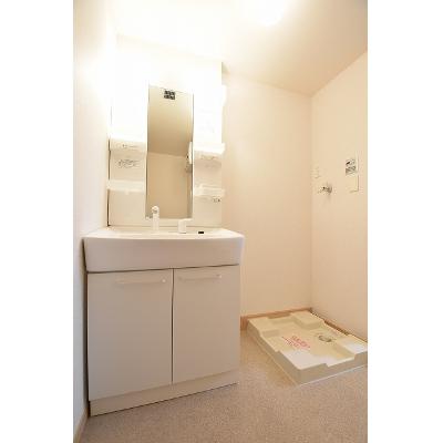 八山田カームリー 102【管理NO：1-016734401-01020】 ★家具家電は申し込み後に搬入します★の物件画像