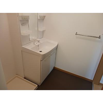ラフィーネＥ 101【管理NO：1-014001903-01010】 ★家具家電は申し込み後に搬入します★の物件画像