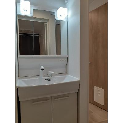アマティ 102【管理NO：1-027560801-01020】 ★家具家電は申し込み後に搬入します★ ★2026年11月中旬入居可能★の物件画像