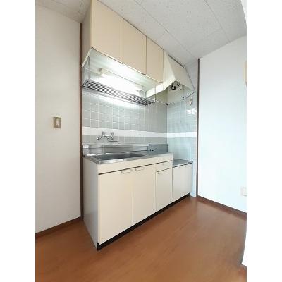 ハウス８ 203【管理NO：1-004337101-02030】 ★家具家電は申し込み後に搬入します★ ★2026年10月中旬入居可能★の物件画像