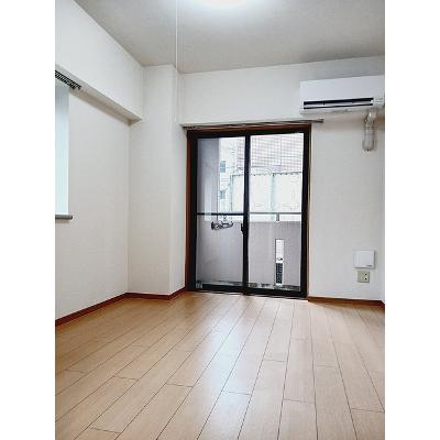 エレガンラルジュ 101【管理NO：1-009701201-01010】 ★家具家電は申し込み後に搬入します★の物件画像