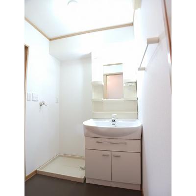 クリサンセマムⅣ 102【管理NO：1-012625801-01020】 ★家具家電は申し込み後に搬入します★ ★2026年10月中旬入居可能★の物件画像