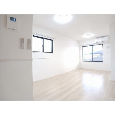 シエル 205【管理NO：1-028373501-02050】 ★家具家電は申し込み後に搬入します★の物件画像