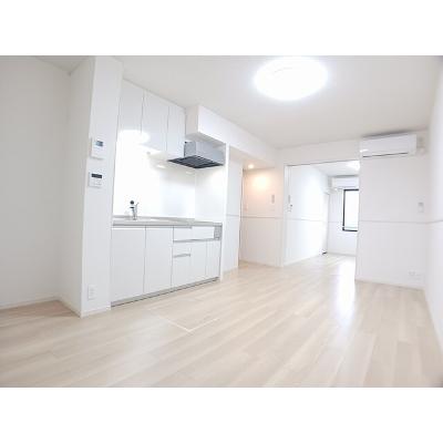 シエル 104【管理NO：1-028373501-01040】 ★家具家電は申し込み後に搬入します★の物件画像