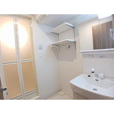 シエル 103【管理NO：1-028373501-01030】 ★家具家電は申し込み後に搬入します★の物件画像