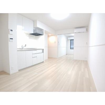 シエル 102【管理NO：1-028373501-01020】 ★家具家電は申し込み後に搬入します★の物件画像