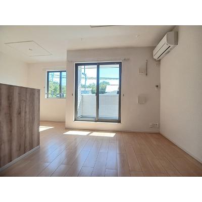 サルビアコート 201【管理NO：1-021143701-02010】 ★家具家電は申し込み後に搬入します★の物件画像
