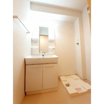 トリアングル　ビレッジ 102【管理NO：1-018318001-01020】 ★家具家電は申し込み後に搬入します★ ★2026年12月中旬入居可能★の物件画像