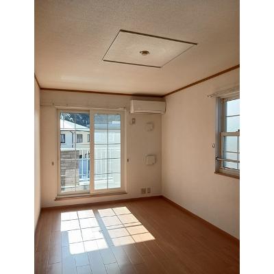 ヴィラージュ　ＭＫ 201【管理NO：1-013004201-02010】 ★家具家電は申し込み後に搬入します★の物件画像