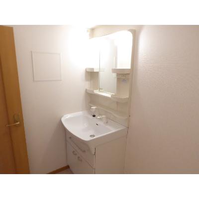 グランデ・ピーノ 203【管理NO：1-013993201-02030】 ★家具家電は申し込み後に搬入します★ ★2026年11月中旬入居可能★の物件画像