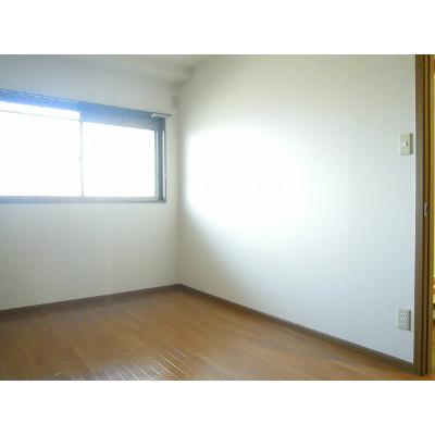 レカレクション 303【管理NO：1-011068401-03030】 ★家具家電は申し込み後に搬入します★ ★2026年10月中旬入居可能★の物件画像