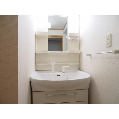 グッチ・アラモード 205【管理NO：1-012294001-02050】 ★家具家電は申し込み後に搬入します★ ★2026年10月上旬入居可能★の物件画像