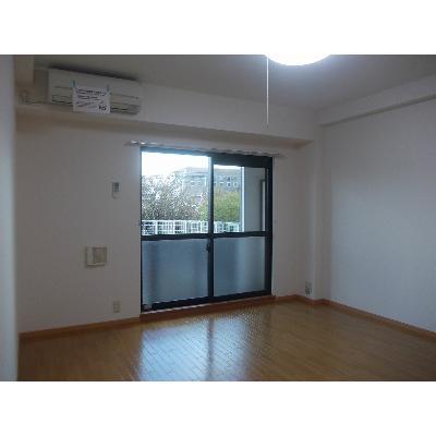 プチ・ソレール 105【管理NO：1-012266001-01040】 ★家具家電は申し込み後に搬入します★ ★2026年10月中旬入居可能★の物件画像