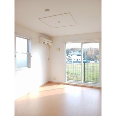 ラ・メゾン　アンソレイエ　Ａ 101【管理NO：1-015512701-01010】 ★家具家電は申し込み後に搬入します★の物件画像
