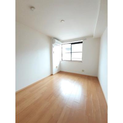 エスメラルダ三浜 202【管理NO：1-007255001-02020】 ★家具家電は申し込み後に搬入します★の物件画像