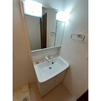 アバンティ 101【管理NO：1-026745401-01010】 ★家具家電は申し込み後に搬入します★ ★2026年09月中旬入居可能★の物件画像