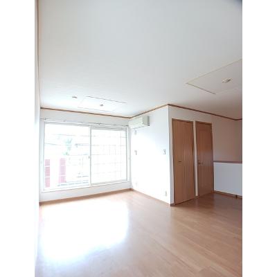 プレミール　Ｂ 203【管理NO：1-011776802-02030】 ★家具家電は申し込み後に搬入します★の物件画像