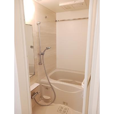グラツィオーソ 103【管理NO：1-026082801-01030】 ★家具家電は申し込み後に搬入します★の物件画像
