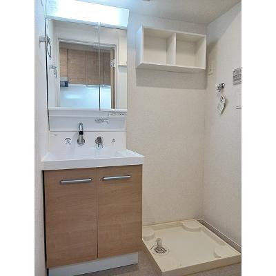 グラツィオーソ 103【管理NO：1-026082801-01030】 ★家具家電は申し込み後に搬入します★の物件画像