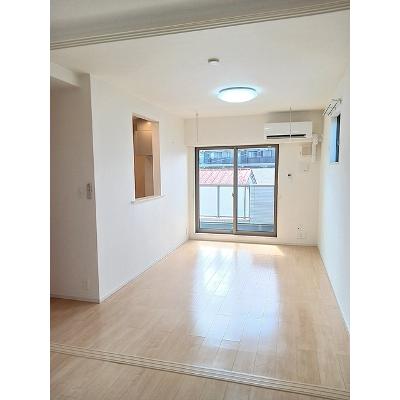 クリスタルメゾン　しらかば 301【管理NO：1-024274201-03010】 ★家具家電は申し込み後に搬入します★の物件画像