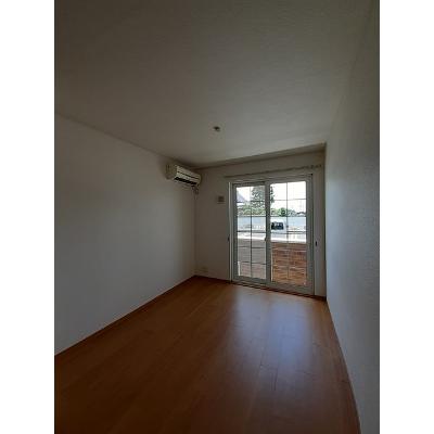 サングレースＢ 103【管理NO：1-014317002-01030】 ★家具家電は申し込み後に搬入します★ ★2026年10月中旬入居可能★の物件画像