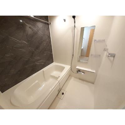 グラン　ベルデ 102【管理NO：1-025064201-01020】 ★家具家電は申し込み後に搬入します★の物件画像