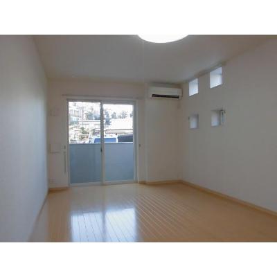 シャロル白山 102【管理NO：1-016407301-01020】 ★家具家電は申し込み後に搬入します★ ★2026年09月下旬入居可能★の物件画像