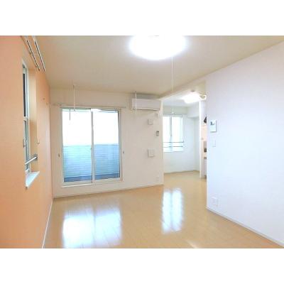 ソレアード連坊 202【管理NO：1-018723001-02020】 ★家具家電は申し込み後に搬入します★ ★2026年11月中旬入居可能★の物件画像