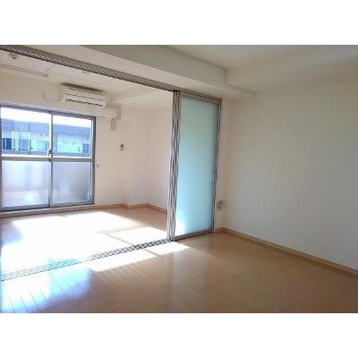 プロムナードⅣ 302【管理NO：1-016228601-03020】 ★家具家電は申し込み後に搬入します★ ★2026年10月下旬入居可能★の物件画像