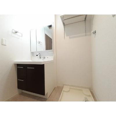 イタニティー富山 103【管理NO：1-027182801-01030】 ★家具家電は申し込み後に搬入します★ ★2026年10月中旬入居可能★の物件画像