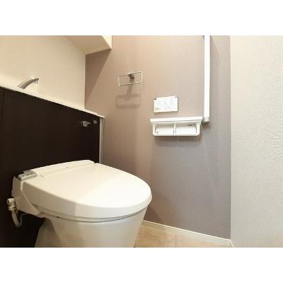 イタニティー富山 102【管理NO：1-027182801-01020】 ★家具家電は申し込み後に搬入します★ ★2026年10月中旬入居可能★の物件画像