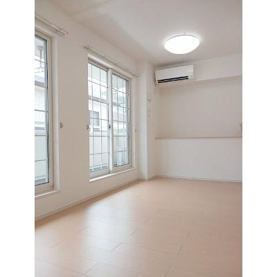 アプローズ 202【管理NO：1-019272301-02020】 ★家具家電は申し込み後に搬入します★ ★2026年10月中旬入居可能★の物件画像