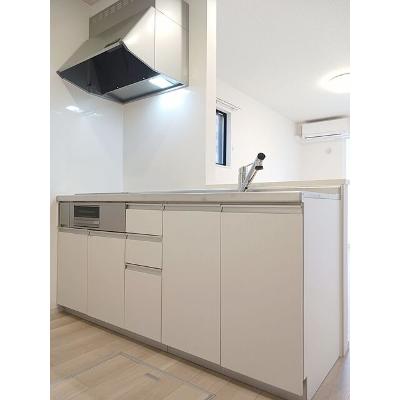 ヒカルサ清水八千代 101【管理NO：1-028333801-01010】 ★家具家電は申し込み後に搬入します★ ★2026年11月中旬入居可能★の物件画像