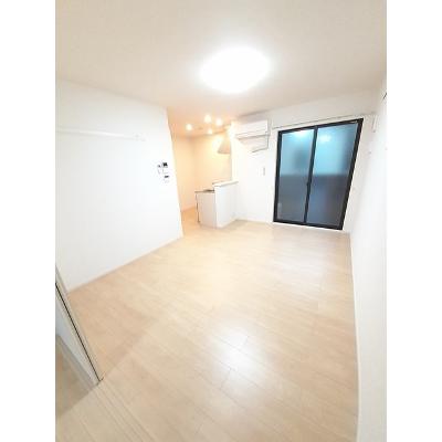 リシーズン 102【管理NO：1-023524001-01020】 ★家具家電は申し込み後に搬入します★ ★2026年10月中旬入居可能★の物件画像