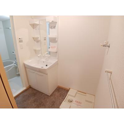 クレメント 201【管理NO：1-015683801-02010】 ★家具家電は申し込み後に搬入します★の物件画像