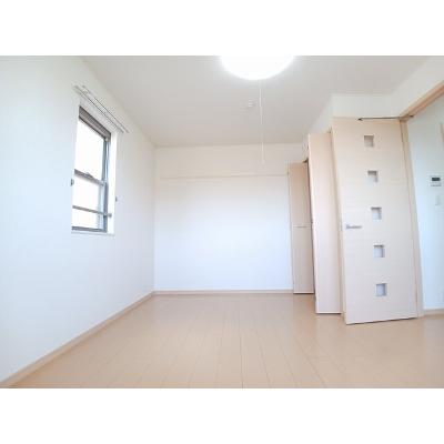 ネオカーム中野 201【管理NO：1-016127201-02010】 ★家具家電は申し込み後に搬入します★ ★2026年10月中旬入居可能★の物件画像