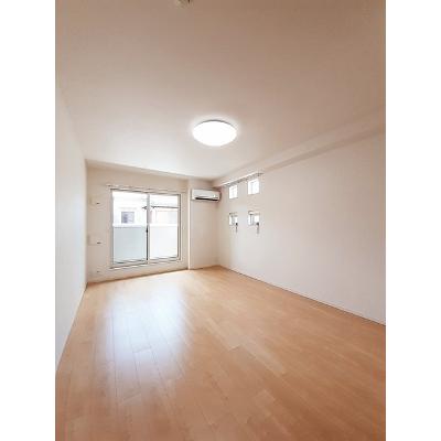 メゾンりんくう 206【管理NO：1-021921601-02050】 ★家具家電は申し込み後に搬入します★の物件画像