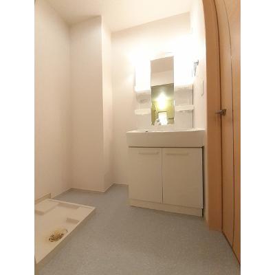 サン・メゾン日根野 101【管理NO：1-018144301-01010】 ★家具家電は申し込み後に搬入します★ ★2026年10月中旬入居可能★の物件画像