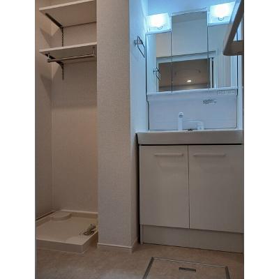 シンフォニー 205【管理NO：1-027962301-02040】 ★家具家電は申し込み後に搬入します★ ★2026年10月下旬入居可能★の物件画像