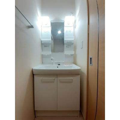 イースト・ガーデン古泉 101【管理NO：1-019550101-01010】 ★家具家電は申し込み後に搬入します★ ★2026年12月中旬入居可能★の物件画像
