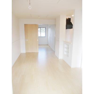 フロン・ド・ラ・メル 102【管理NO：1-023064501-01020】 ★家具家電は申し込み後に搬入します★ ★2026年10月下旬入居可能★の物件画像