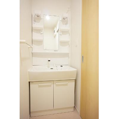 グランドプレミアムＢ 101【管理NO：1-021253802-01010】 ★家具家電は申し込み後に搬入します★ ★2026年11月上旬入居可能★の物件画像