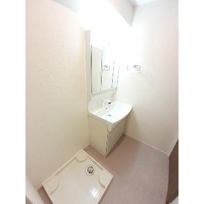 Ｅｘｃｅｌｌｅｎｔ中里 203【管理NO：1-027335501-02030】 ★家具家電は申し込み後に搬入します★の物件画像
