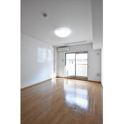カーサ　クワノ 103【管理NO：1-014557701-01030】 ★家具家電は申し込み後に搬入します★ ★2026年10月中旬入居可能★の物件画像