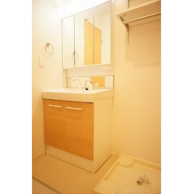 ＢＥ　ＦＲＥＥ　Ⅲ 201【管理NO：1-024340101-02010】 ★家具家電は申し込み後に搬入します★ ★2026年10月下旬入居可能★の物件画像